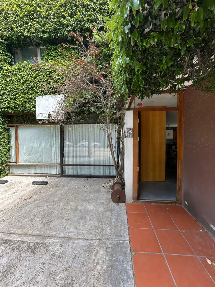 CASA EN PH 4 AL FRENTE COCHERA DOBLE QUINCHO PARQUE. APTO CREDITO