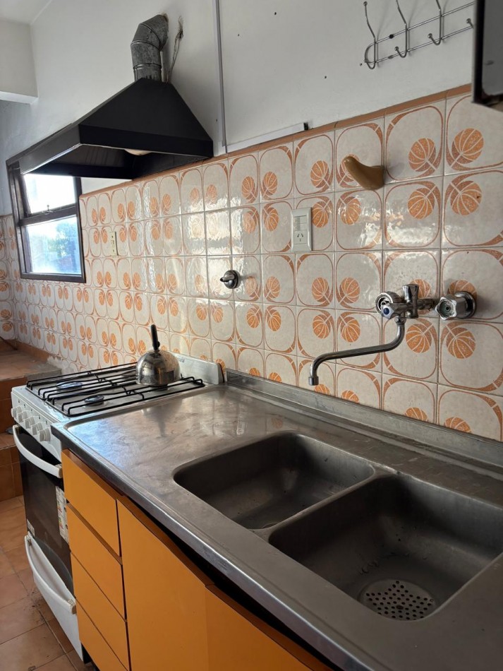 DEPARTAMENTO 2 AMBIENTES CON BALCON Y TERRAZA. SAN JOSE