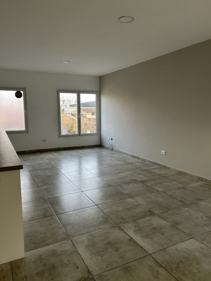 DUPLEX 3 AMBIENTES MAS PLAYROOM APTO CREDITO.