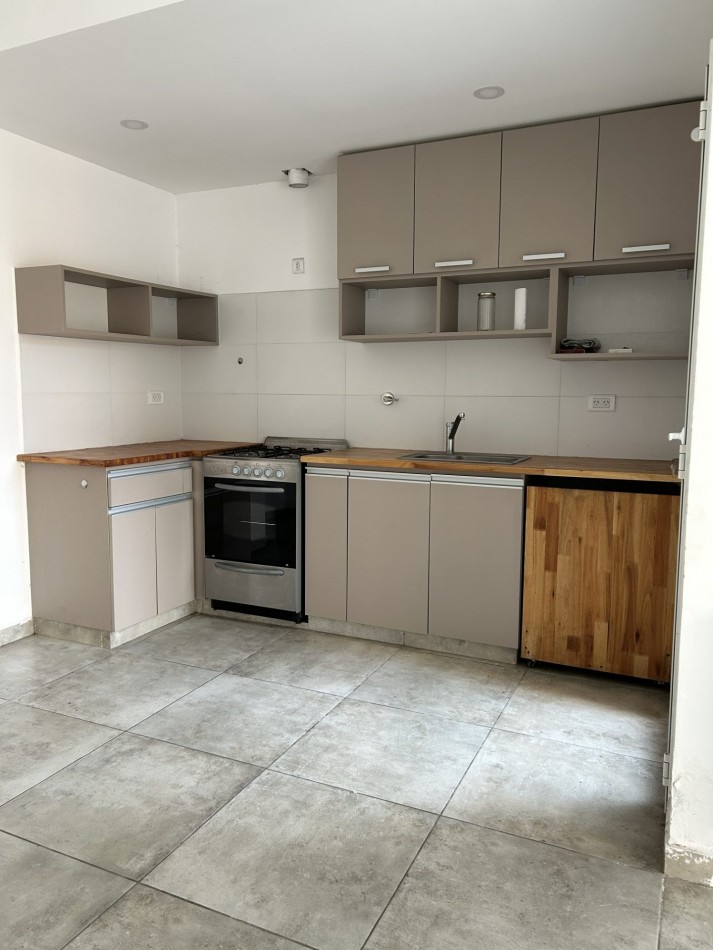 DUPLEX 3 AMBIENTES MAS PLAYROOM APTO CREDITO.