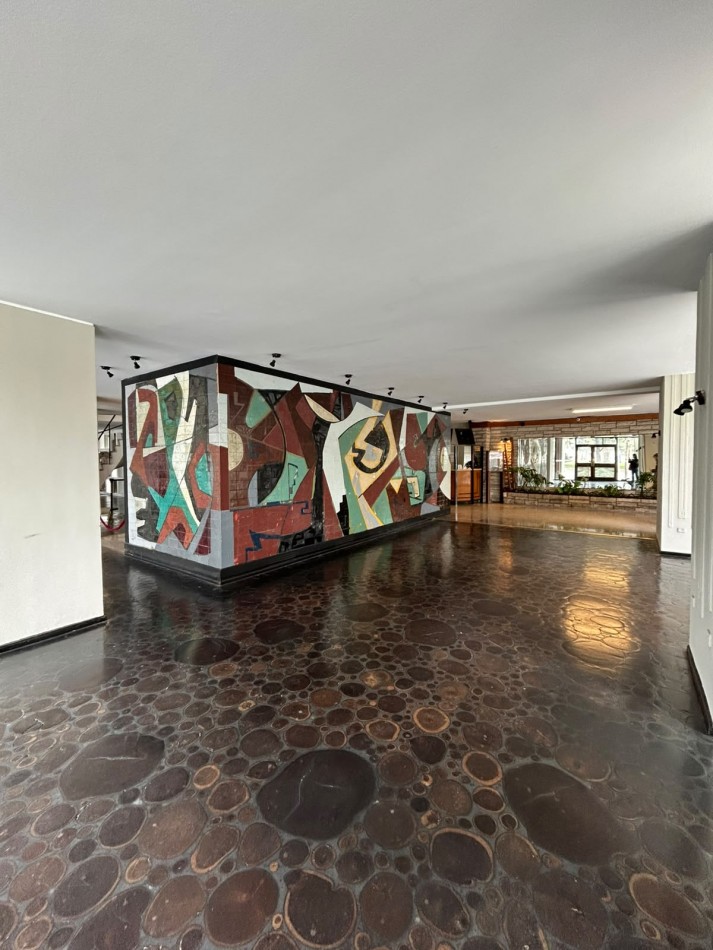 DEPARTAMENTO DOS AMBIENTES CONTRAFRENTE. EDIFICIO EDEN