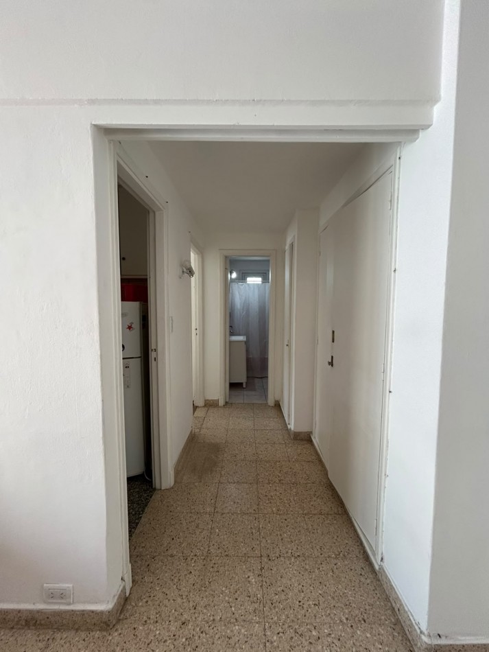 DEPARTAMENTO DOS AMBIENTES CONTRAFRENTE. EDIFICIO EDEN