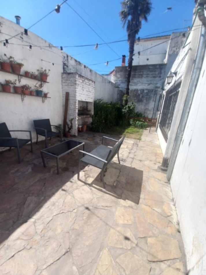 PH 3 AMBIENTES AL FRENTE CON LOCAL. BARRIO EL PROGRESO