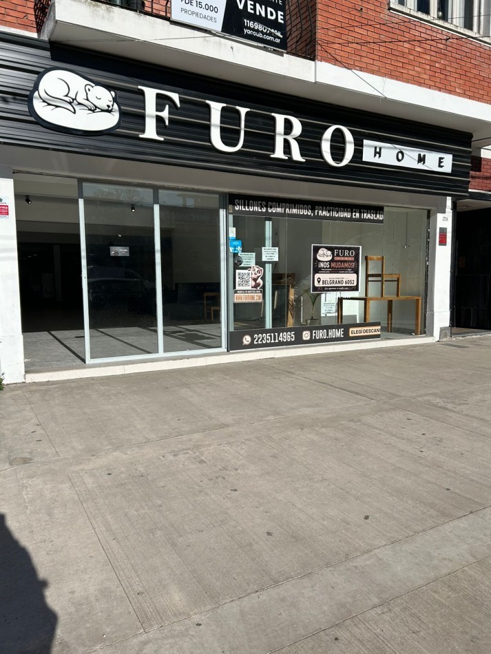 LOCAL COMERCIAL A LA CALLE CON SOTANO. MACROCENTRO