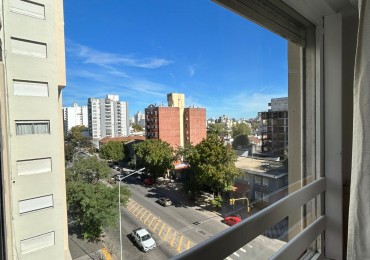 Departamento dos ambientes a la calle equipado. La Perla